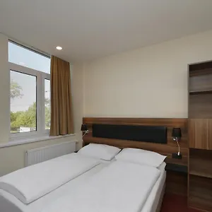 Berlin-adlershof 2*, Берлин Германия